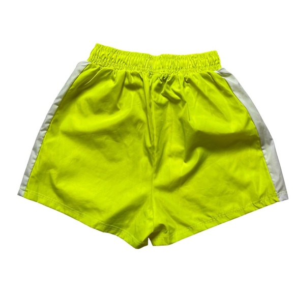 PrettyLittleThing Nylon Highlighter Shorts - Picture 2 of 3